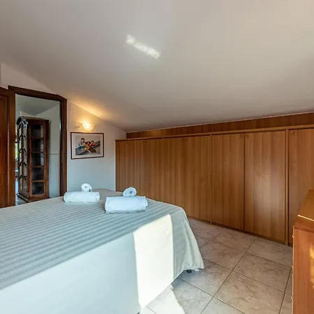 Alba View Apartment With Pool Exterior foto