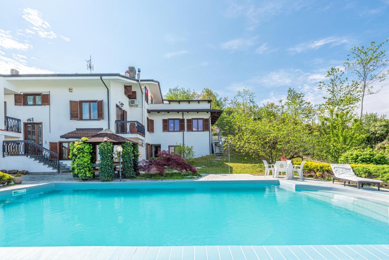 View With Pool Apartment